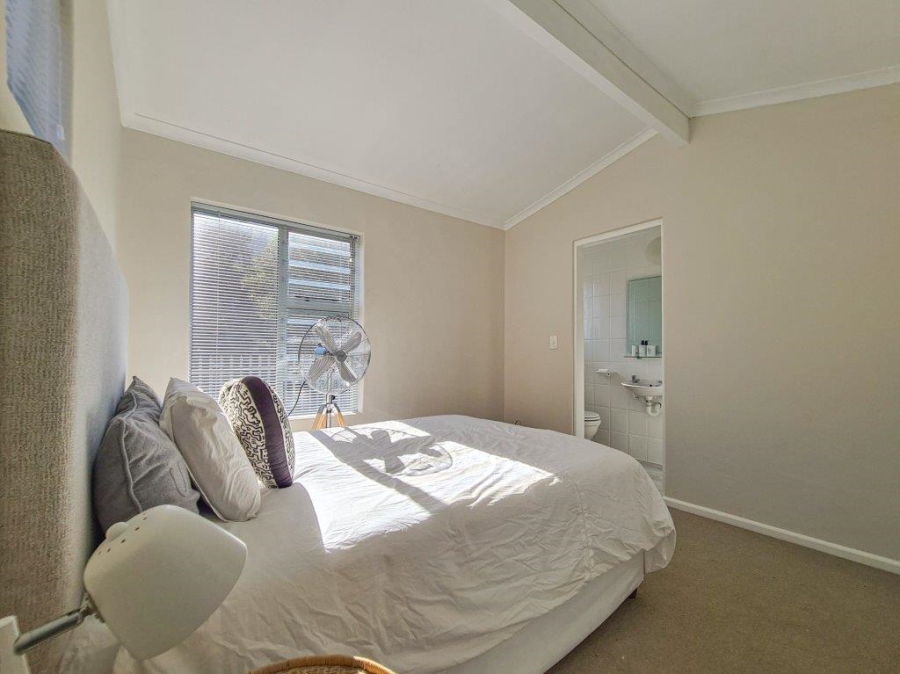 To Let 2 Bedroom Property for Rent in Beach Estate Western Cape